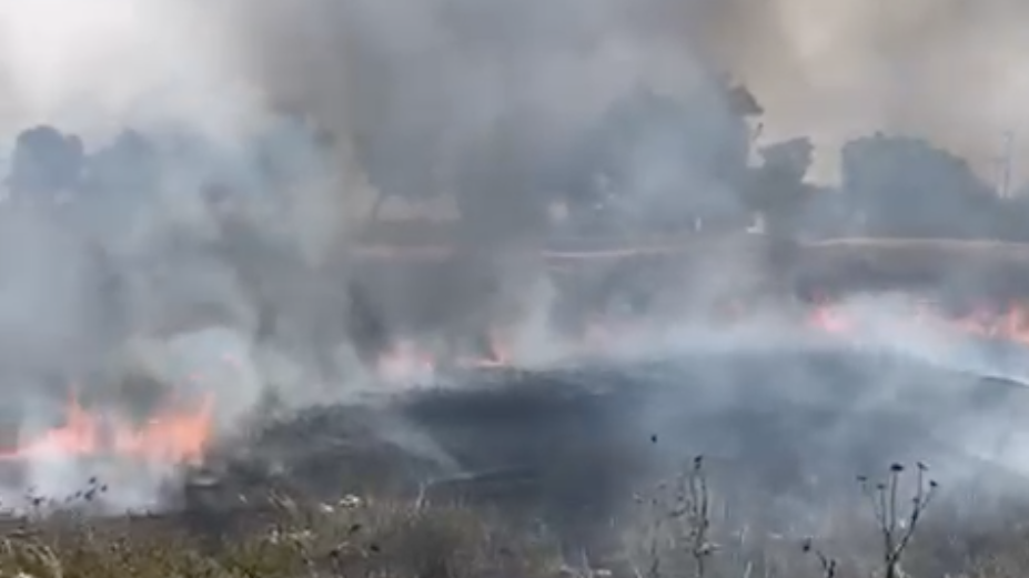 צילום: ביטחון ניר עם טרור האש נמשך: כוחות כיבוי הוזעקו לשתי שריפות שפרצו בעוטף ישראל