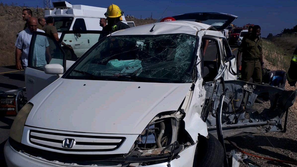 צילום: אוהד קדוש תיעוד מבצעי מד״א פצועים קשה, בהם ילדים, בתאונת דרכים חזיתית ברמת הגולן