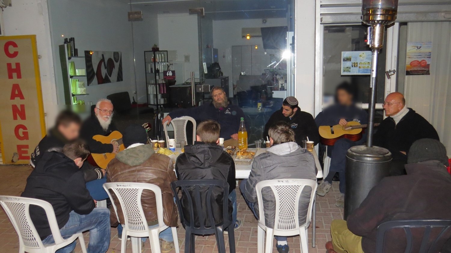 פרוייקט ייחודי באריאל: בית חם לנערים שנפלטו ממסגרות