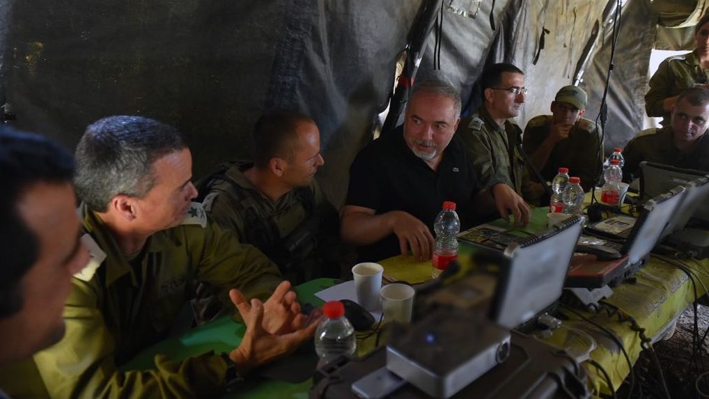 צילום: אריאל חרמוני, משרד הביטחון ליברמן: