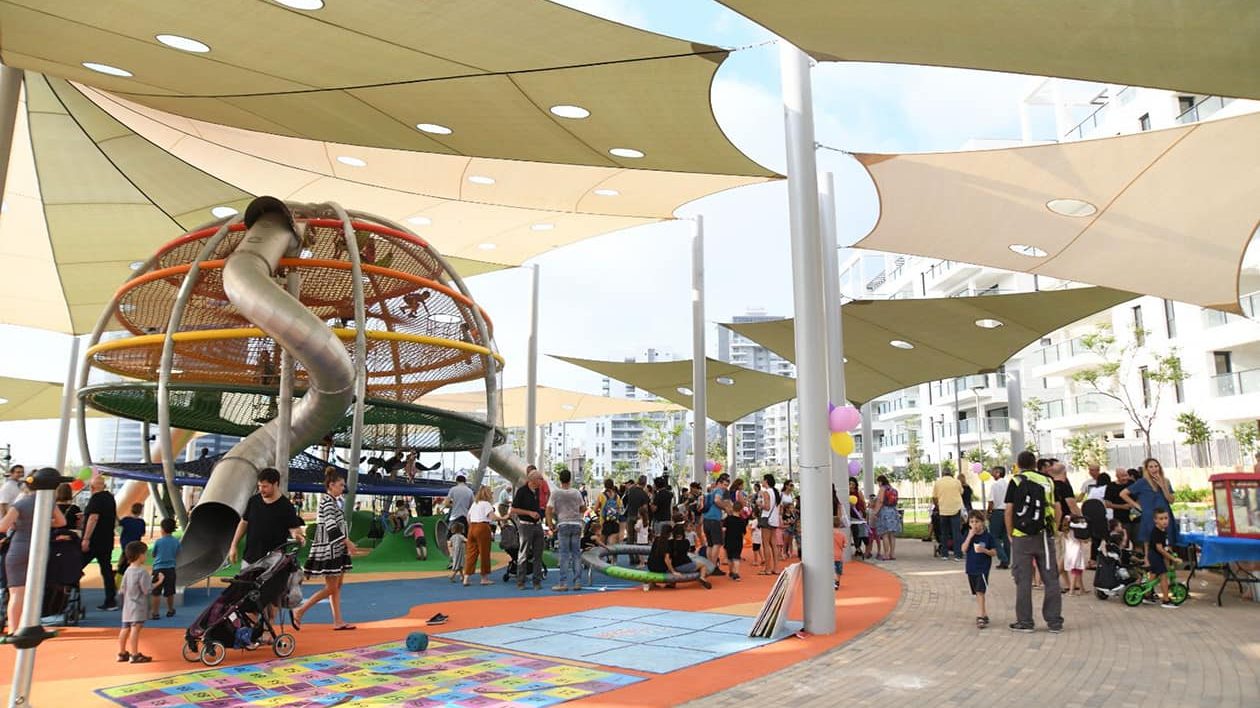 צילום: דוברות עיריית חיפה מתקן משחקים אתגרי ראשון מסוגו בישראל – פארק נאות פרס נחנך אמש בחיפה