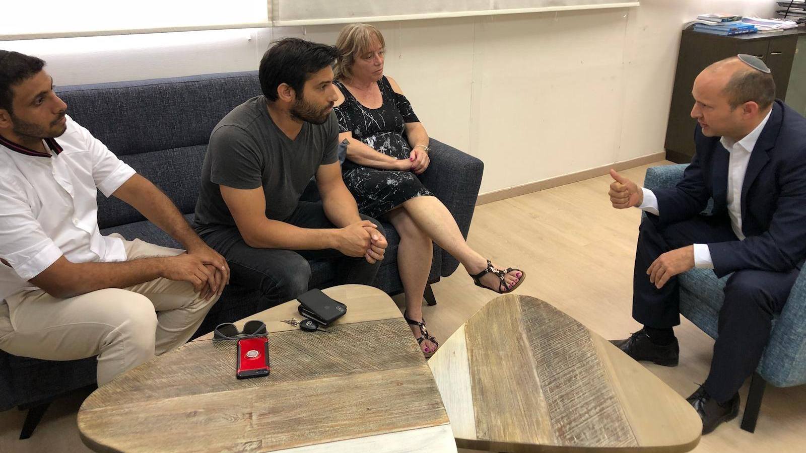 צילום: פייסבוק, נפתלי בנט בנט: "הריסת בתי המחבלים ועצירת הכספים למשפחותיהם – חובתנו כלפי המשפחות השכולות"