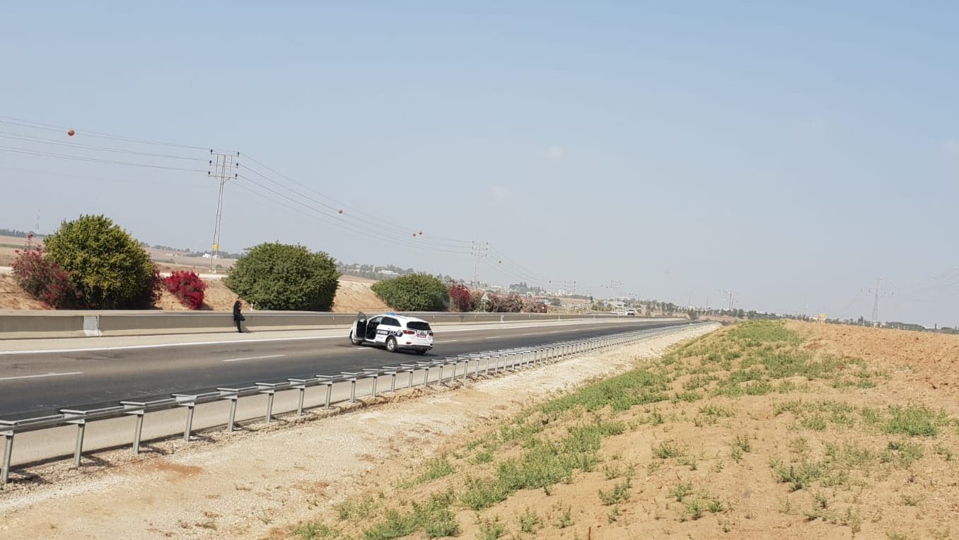 צילום: 0404 הטרור מעזה: שני בלוני נפץ נחתו בשער הנגב – אחד מהם התפוצץ