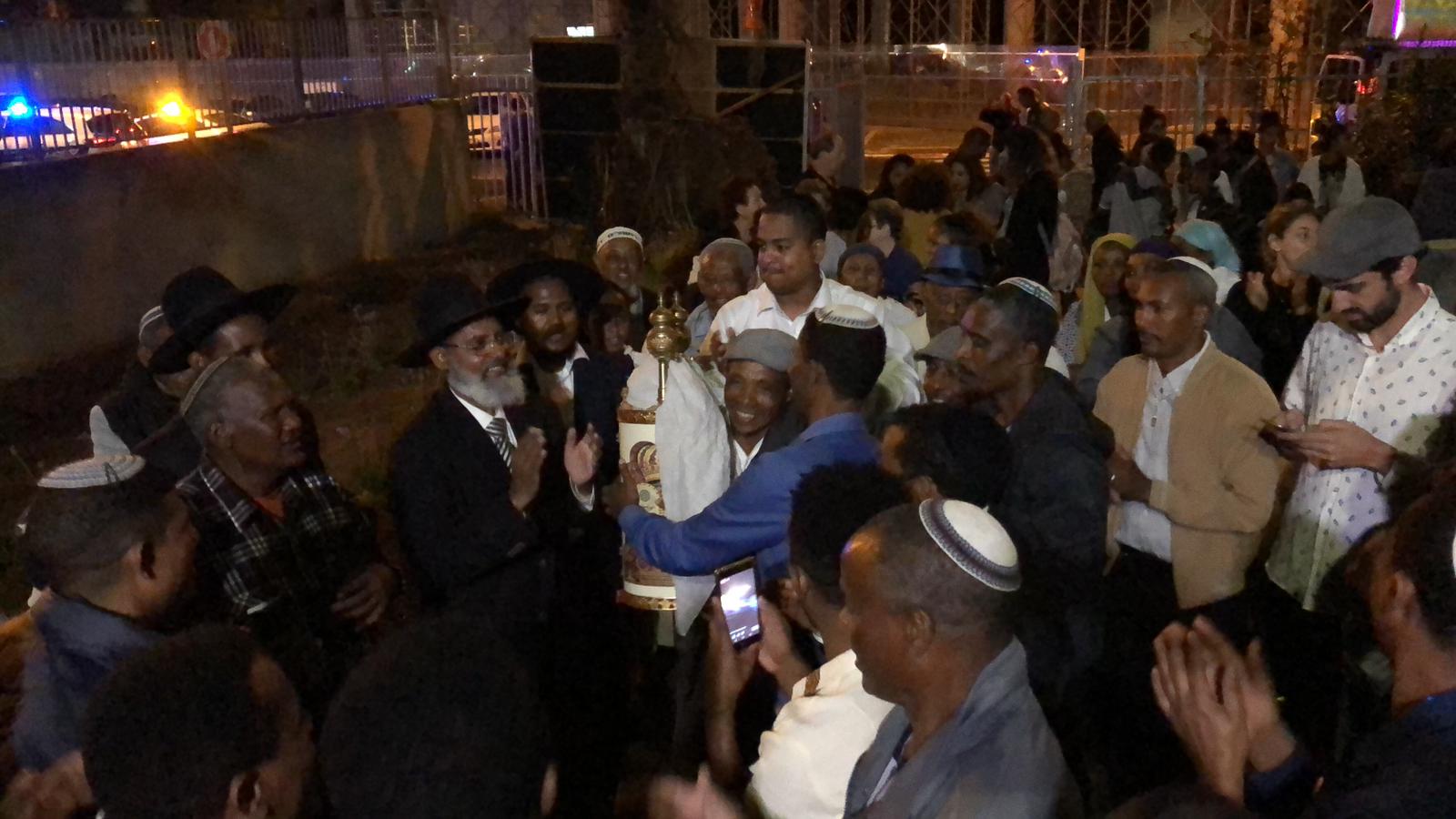רב יהודי אתיופה בת"א בחגיגות הסיגד: "לא די בהשתלבות בלבד. עלינו לשמור היטב על המסורת שלנו"