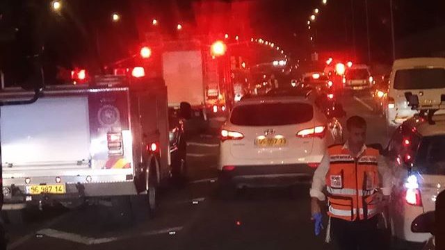 צילום: דורון שדה 4 פצועים, בהם קשה, בתאונה בין שלושה כלי רכב בכביש 7