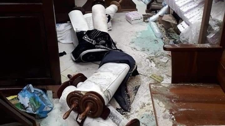 תנועת עוצמה יהודית: על השב"כ לחקור את הצתת בית הכנסת בירושלים
