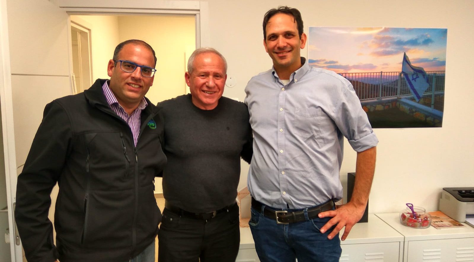 צילום: עד כאן יו"ר ועדת חוץ וביטחון נפגש עם אנשי ארגון 'עד כאן': "פעילות מבורכת המחזקת את בטחון המדינה"