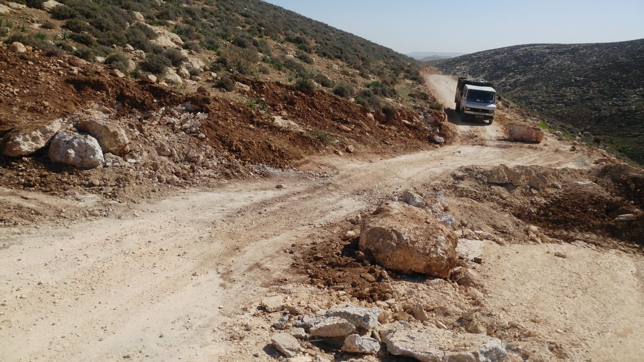 בתוך פחות מ-24 שעות: הערבים פתחו מחדש דרך בלתי חוקית שחסם המנהל בדרום הר חברון