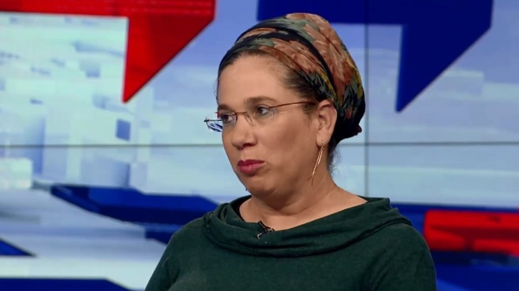 הזוי: עו״ד המחבל שדקר את נירית זמורה פתח בשביתה – הדיון בוטל. זמורה: ״זלזול בי כנפגעת״