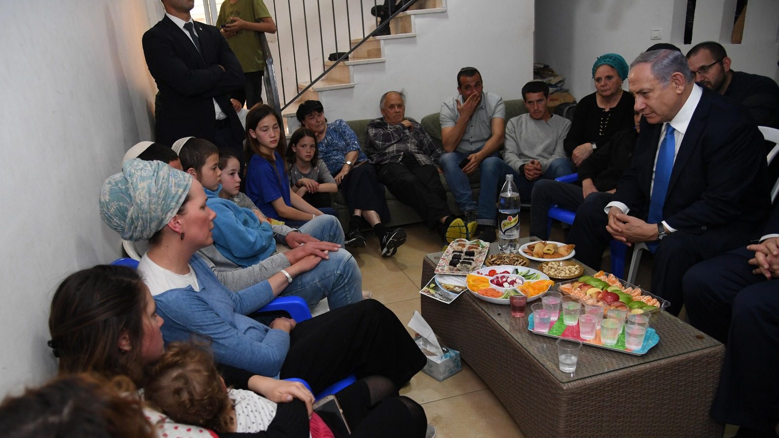 צילום: חיים צח, לע נתניהו בבית משפחת אטינגר: