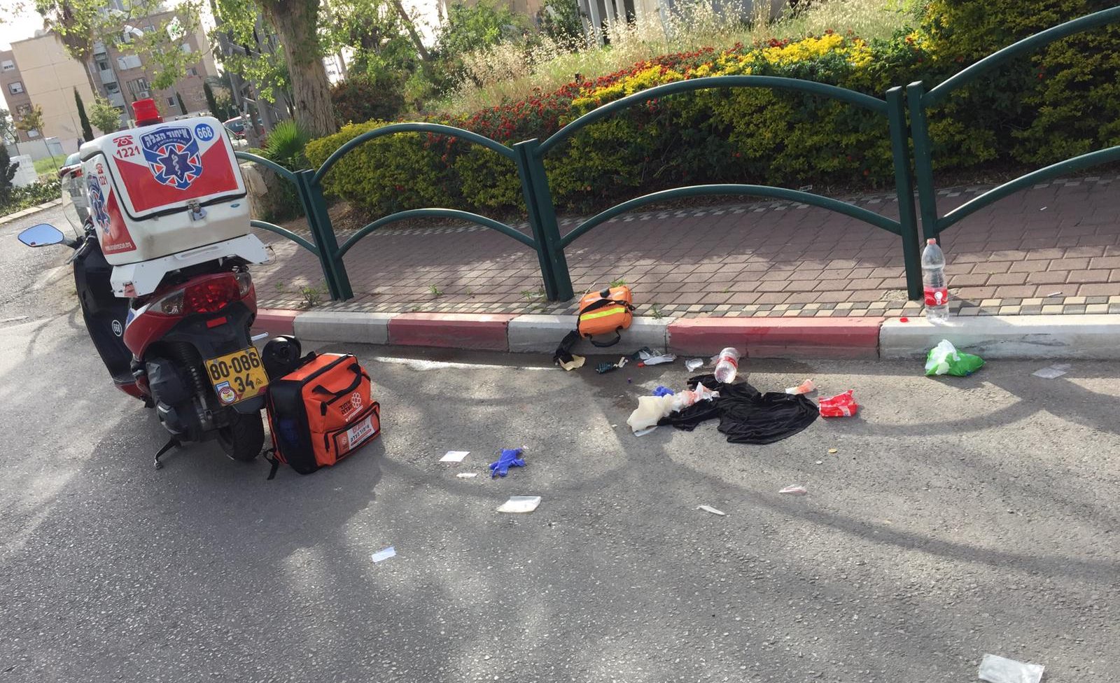 צילום: דוברות איחוד הצלה רוכב אופניים חשמליים התהפך בטירת הכרמל ופונה לבית החולים במצב בינוני