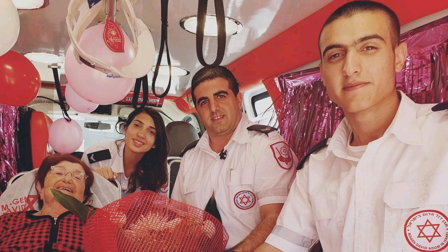 צילום: דוברות מד בלונים, פרחים וקישוטים: כך הפתיע צוות מד
