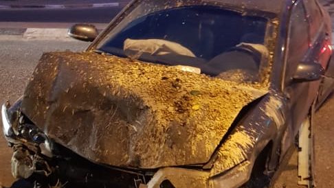 צילום: דוברות המשטרה תושב כפר קרע נמלט מהמשטרה בנהיגה בפראות תוך פגיעה ברכבים ונעצר לאחר שפגע בקיר