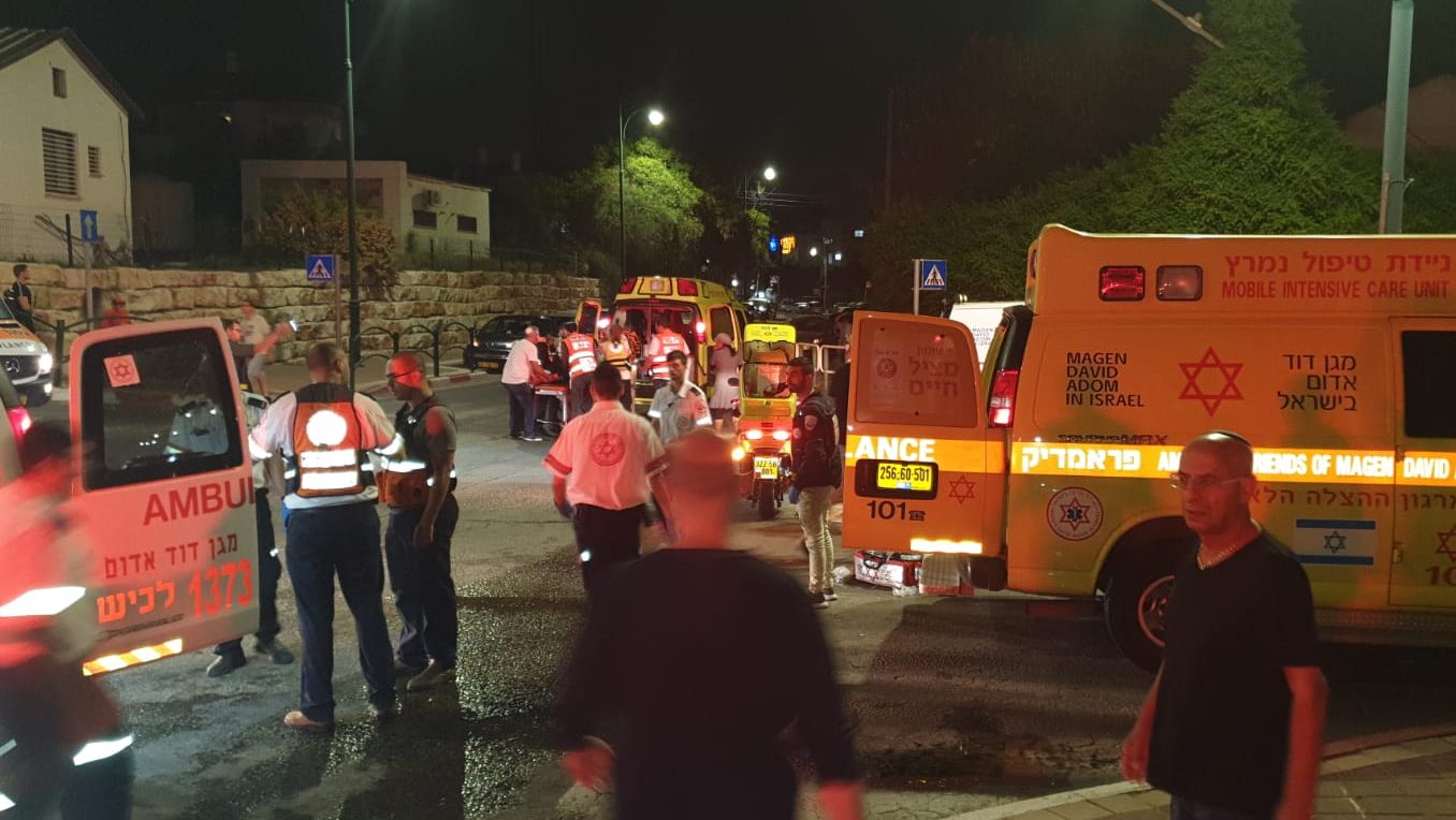 צילום: דוברות מד שריפה פרצה במעון לילדים מוגבלים בגדרה – 14 נפגעים פונו לבית החולים