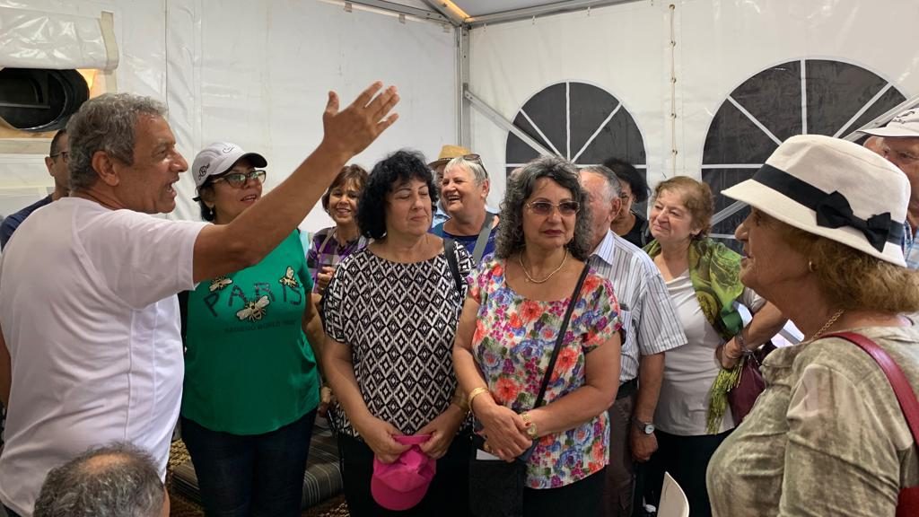 צילום: דוברות עיריית אילת מאות פקדו את אוהל המחאה נגד סגירת שדה דב. שר התחבורה המיועד סמוטריץ': "נעשה הכל כדי ששדה דב לא ייסגר"