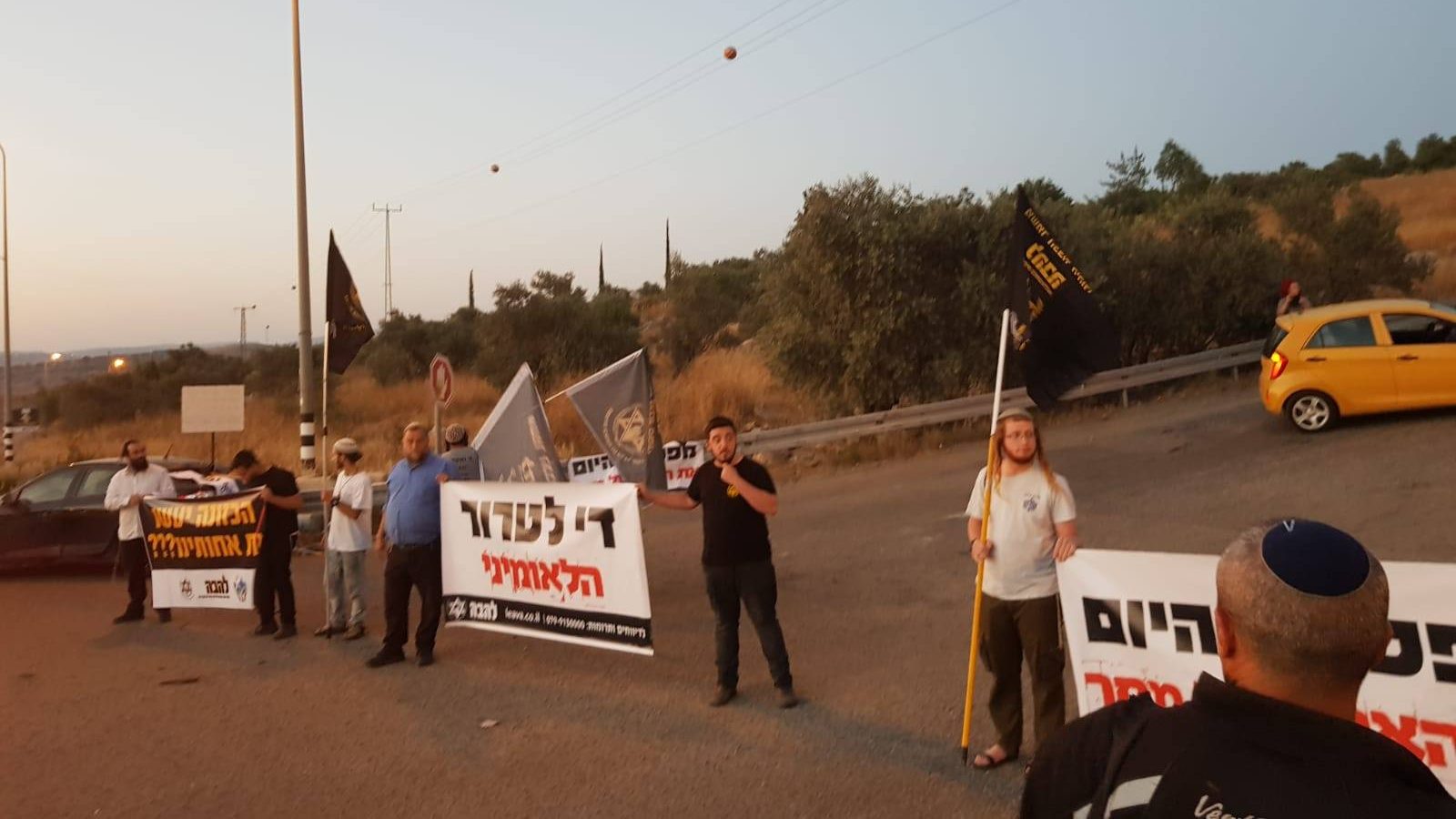 מחאה נוספת מתקיימת בסמוך לדיר קדיס. ברוך מרזל: "אסור לתת לכפר הזה שקט"