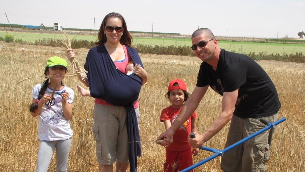 צילום: יח חגיגה לבנה בדרום: שבועות 2019 בצפון הנגב