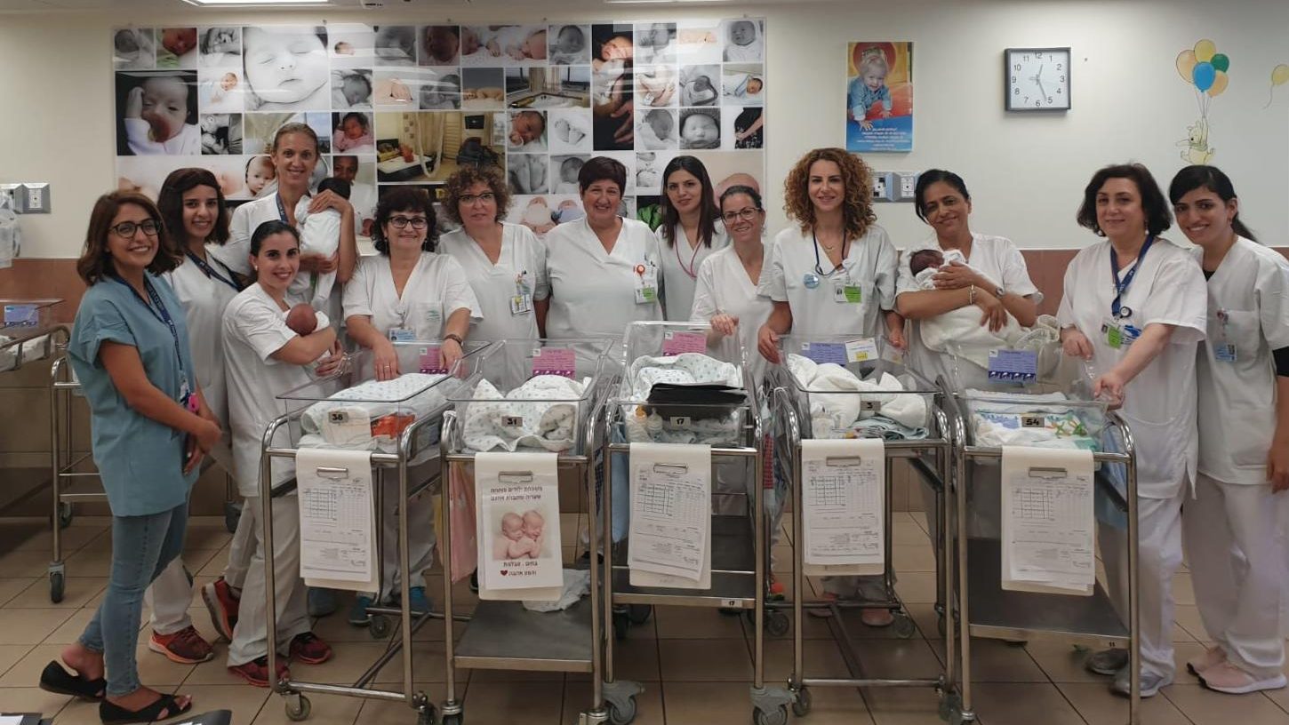 צילום: המרכז הרפואי זיו 23 תינוקות נולדו במרכז הרפואי זיו תוך 24 שעות. הממוצע: 10 לידות ביממה
