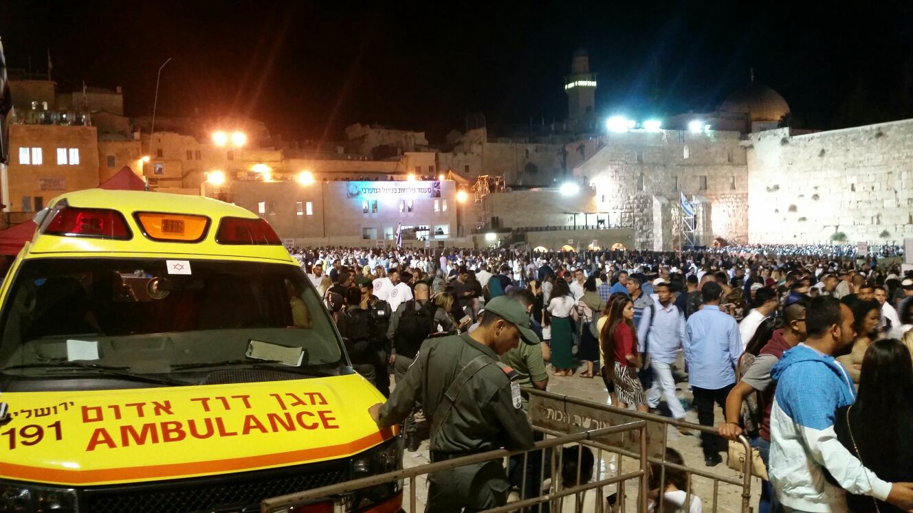 צילום: דוברות מד 224 בני אדם טופלו ע"י כוחות ההצלה במהלך צום ט' באב