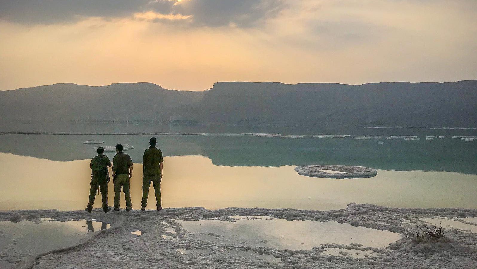 צילום: אבשלום אהרוני שומרים עלינו בגבול המזרחי: מילואימניקים לוחמי מסייעת 7491 בים המלח
