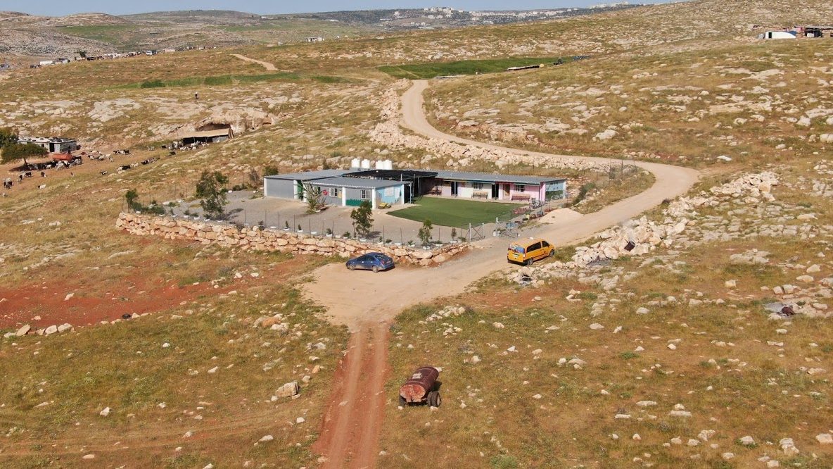 צילום: תנועת רגבים עתירה ראשונה מסוגה נגד הרשות שהקימה בית ספר בלתי חוקי בתוך שמורת טבע