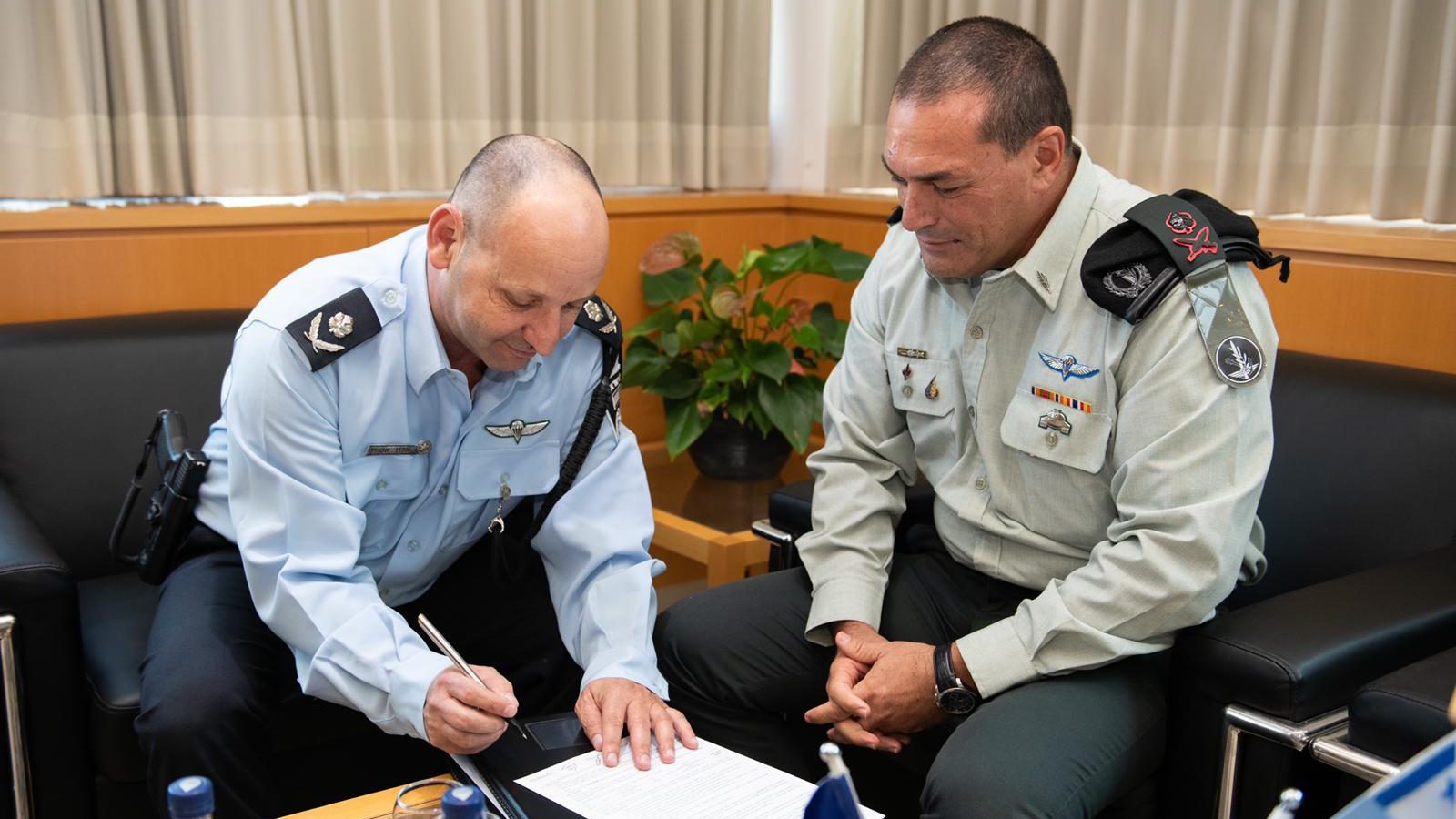 צילום: דובר צה מתווה תקציבי רב-שנתי נחתם בין צה"ל למשטרה: "ביטוי נוסף לשיתוף הפעולה בין שני הארגונים"