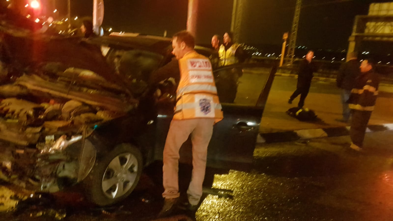 צילום: דוברות איחוד הצלה הרוגה ושלושה פצועים קל בתאונה בין שלושה כלי רכב סמוך לצומת התשבי