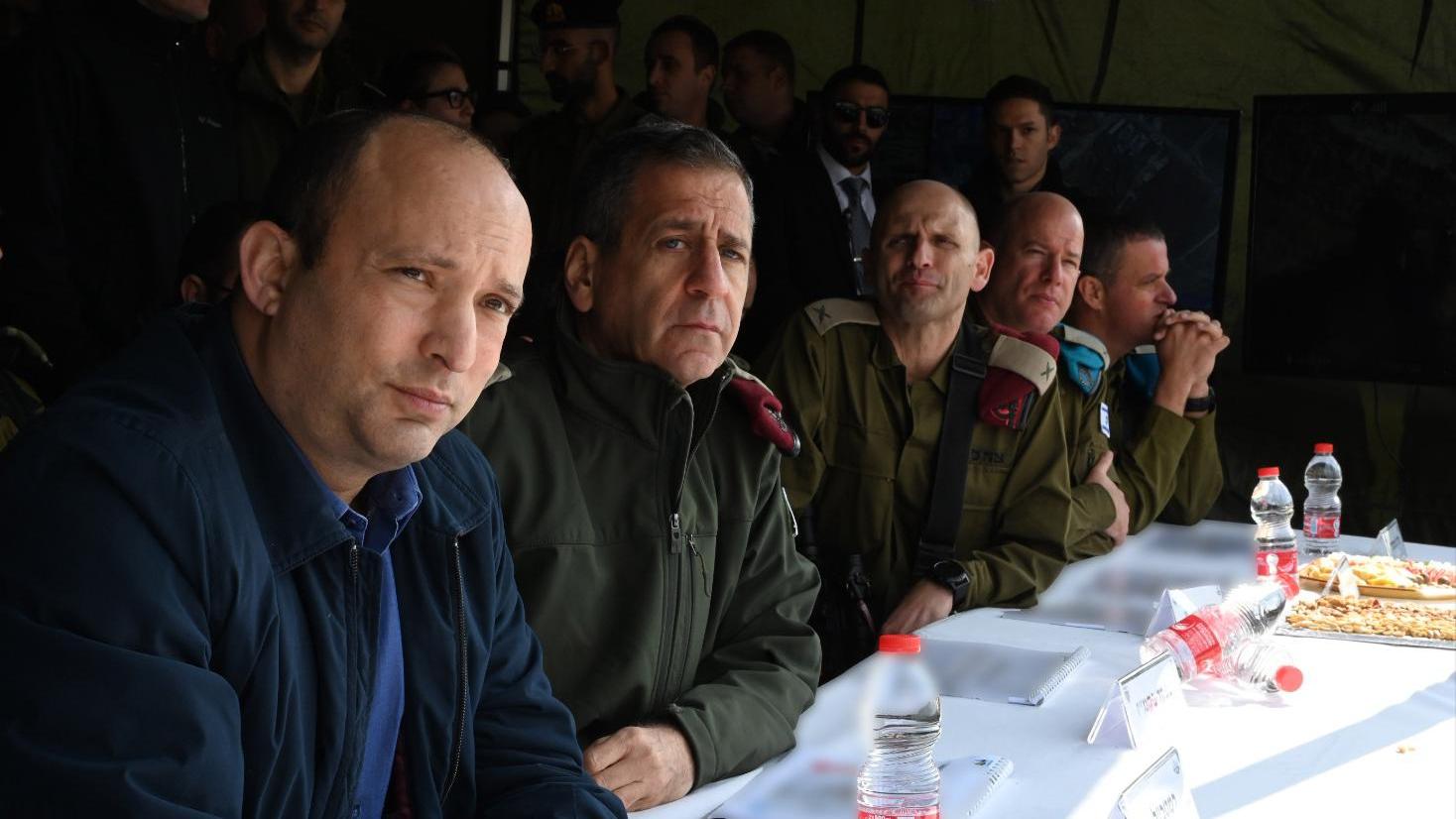 צילום: אריאל חרמוני, משרד הביטחון שר הביטחון, נפתלי בנט, הנחה את מערכת הביטחון: להיערך למצב משק לשעת חירום