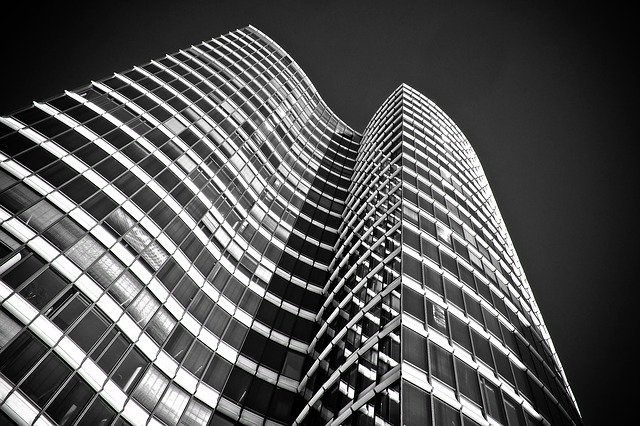 צילום: PIXABAY למה חשוב להתייעץ עם עורך דין מקרקעין לפני שרוכשים דירה מקבלן?