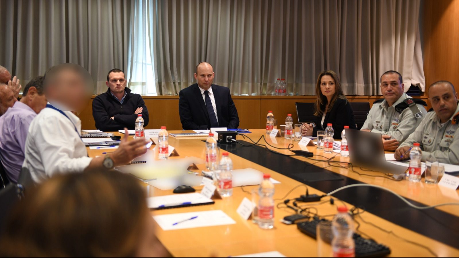 צילום: תקשורת שר הביטחון בהלת הקורונה | מערכת הביטחון תחל לסייע ברכש ציוד רפואי מחו"ל