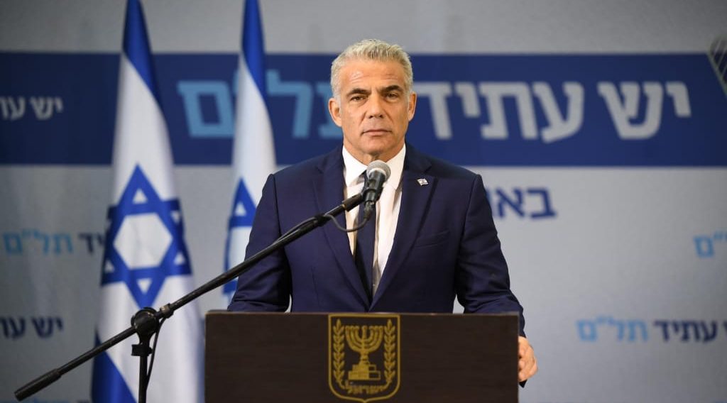 צילום: אלעד גוטמן לפיד תקף את גנץ: