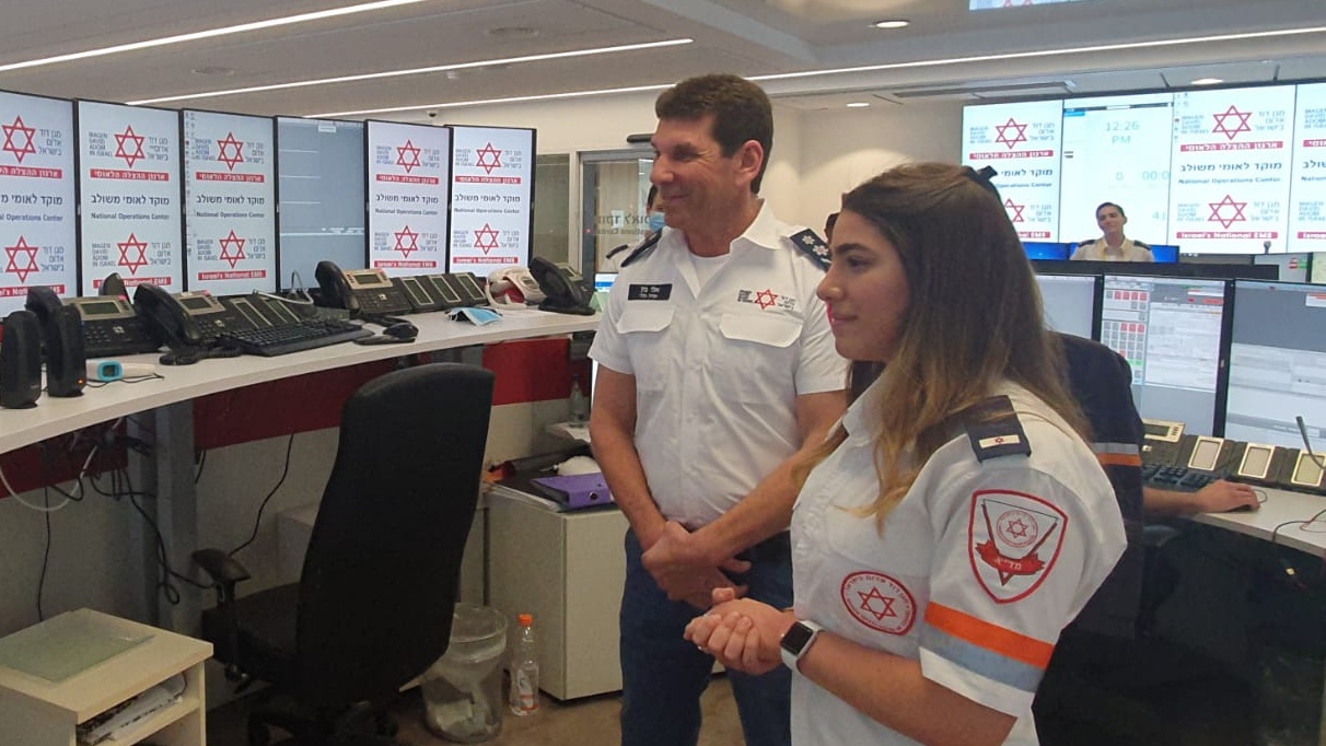 צילום: דוברות מד השרה רגב בישרה למתנדבת מד