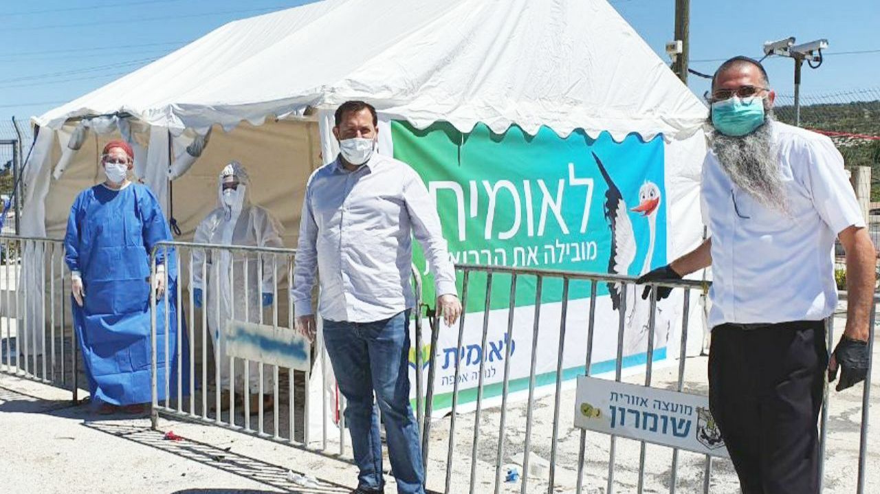 צילום: צבי סוכות המלחמה בקורונה: לראשונה – מתחמי דרייב אין לבדיקות קורונה בשומרון