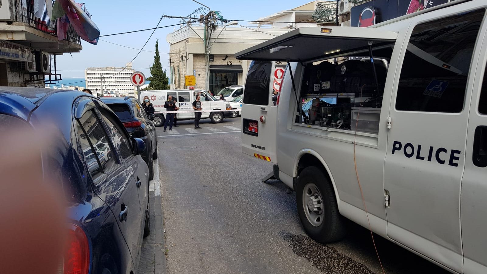 צילום: דוברות המשטרה מטען חבלה הונח בסמוך לרכב בשכונת הדר בחיפה – המשטרה פתחה בחקירה