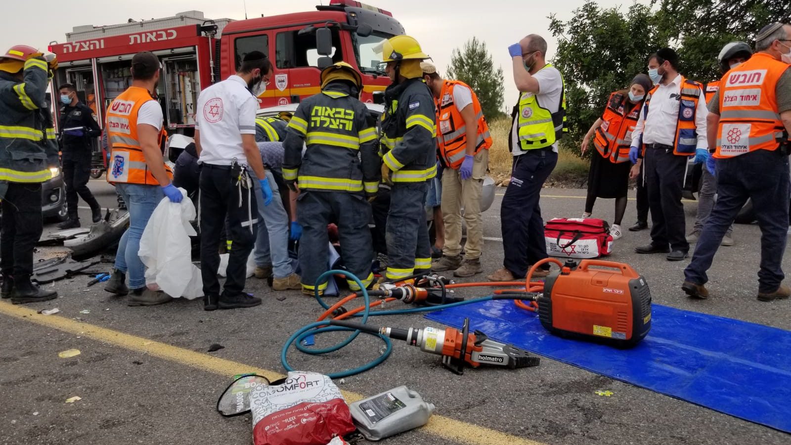 צילום: דוברות איחוד הצלה הקטל בכבישים: בן 30 נהרג בתאונה חזיתית בסמוך לנוה מיכאל