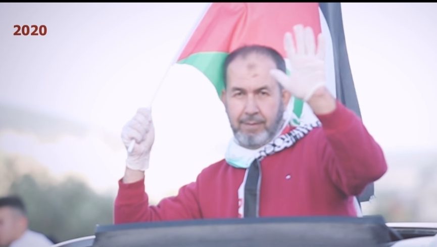 צילום: ערבים תוך חגיגות בכפר, שוחרר אביו של המחבל שרצח בברקן. יוסי דגן: