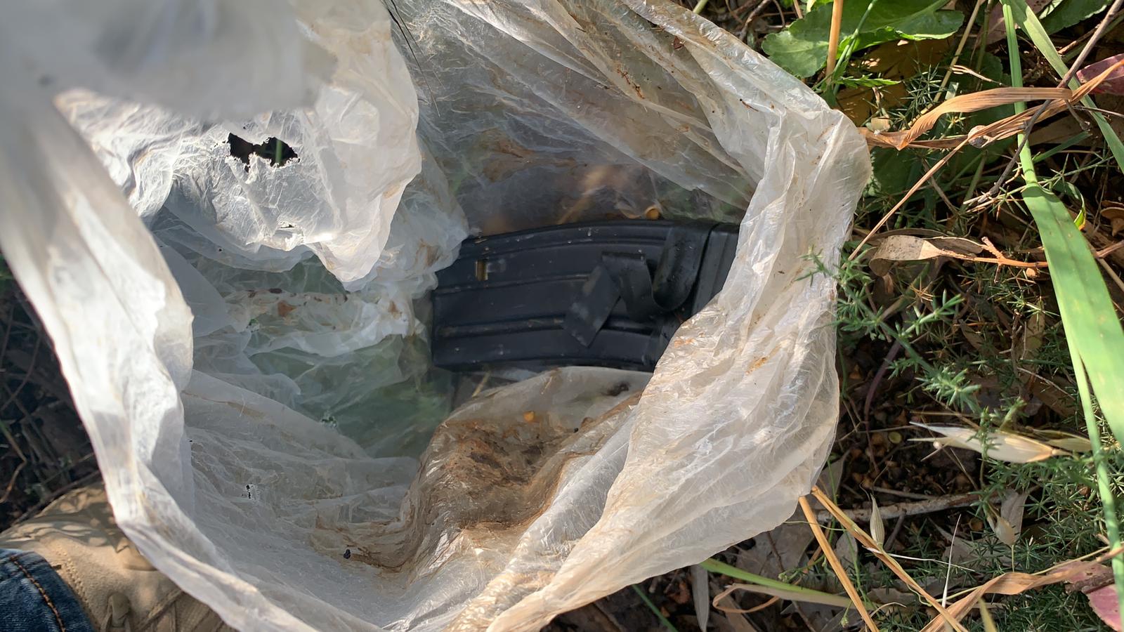צילום: דוברות המשטרה 3 מטעני צינור ומחסנית מלאה תחמושת נתפסו בכפר ברטעה