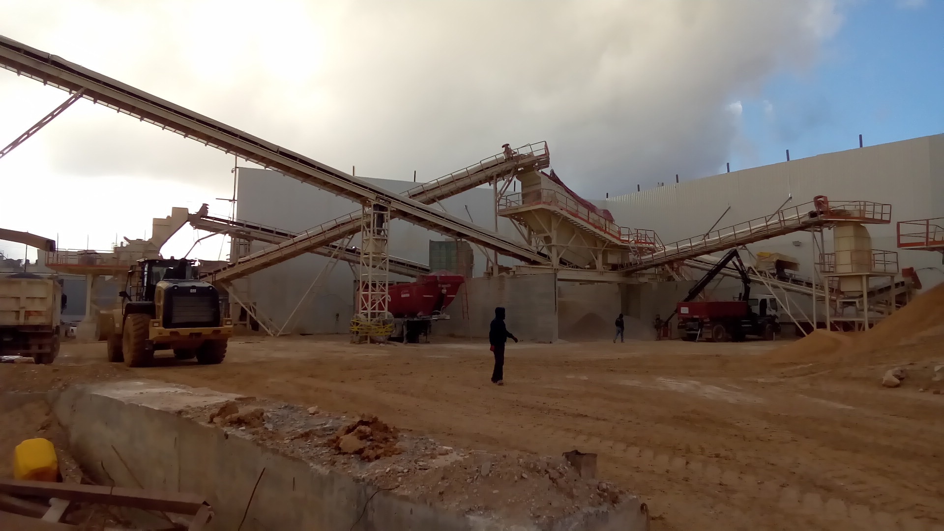 צילום: null גרמו לזיהום אוויר חמור: צו סגירה זמני לשני מפעלים בירושלים
