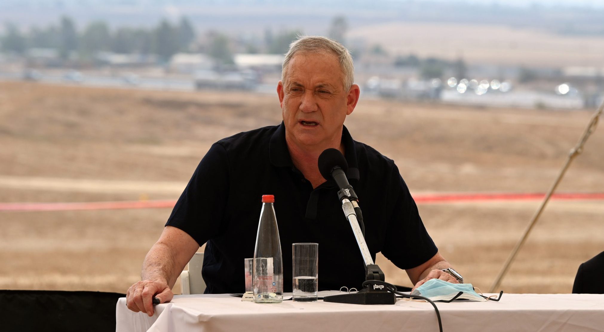צילום: אריאל חרמוני / משרד הביטחון גנץ על בלוני התבערה בדרום: