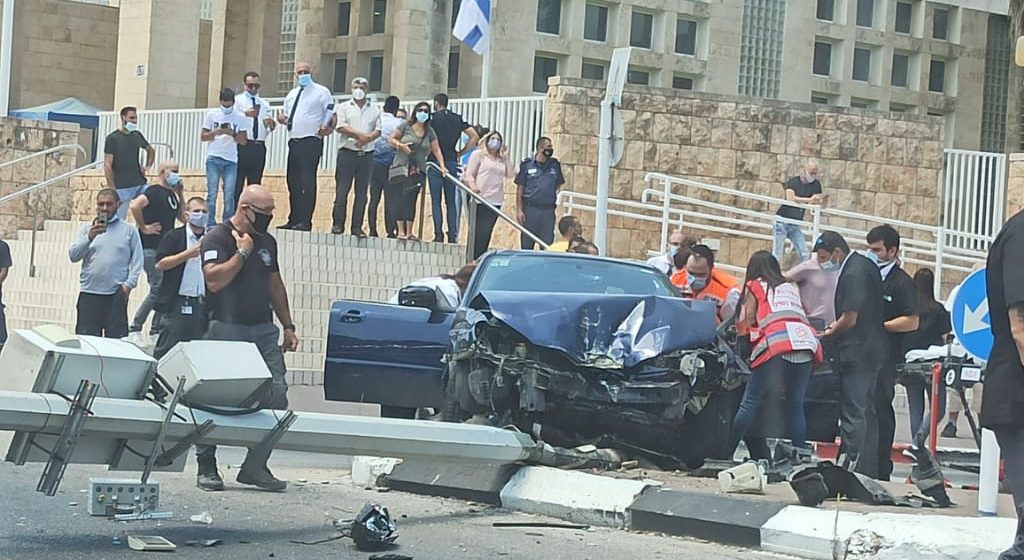 צילום: דוברות איחוד הצלה 6 פצועים בתאונה בעכו, בהם אחד במצב קשה