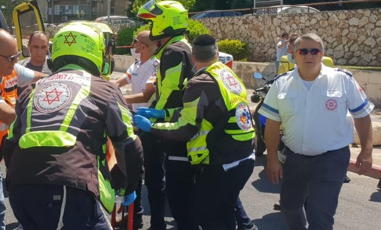 צילום: דוברות הצלה פתח תקווה פרסום ראשון: המחבל הדוקר מחזיק באישור עבודה בישראל ומתגורר בכפר רוג׳יב סמוך לשכם