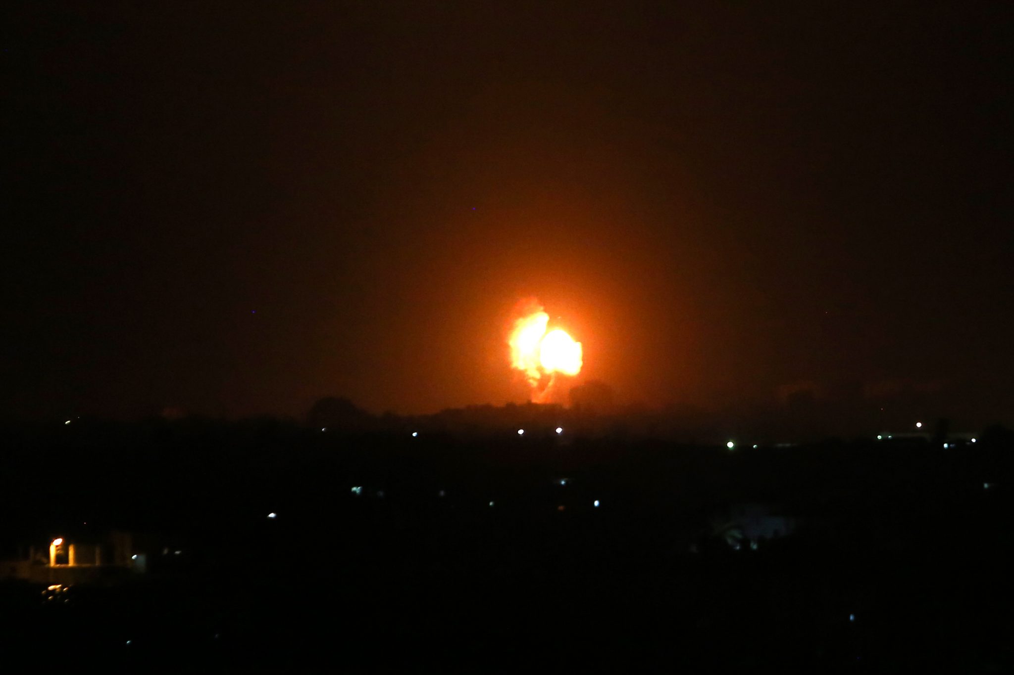 צילום: עבד רחים חטיב, פלאש 90 בתגובה לירי הרקטה לעבר ארצנו: כוחותינו מחיל האוויר תקפו מטרות טרור של חמאס בשטח הרצועה