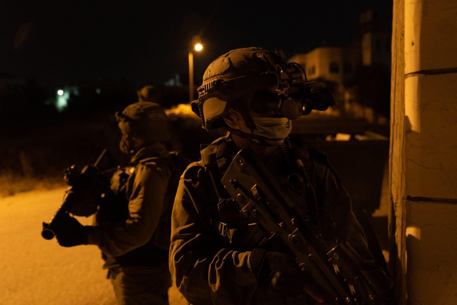 כוחותינו מגדוד 53 תפסו חשודים שהגיעו להשליך בקת״בים בגזרת החטיבה המרחבית עציון