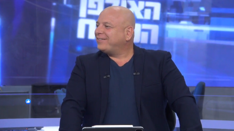 צילום: ערוץ 20 בועז גולן: החל מהערב אשב עם מסכה בתכניתי בערוץ 20 וכך גם אורחיי