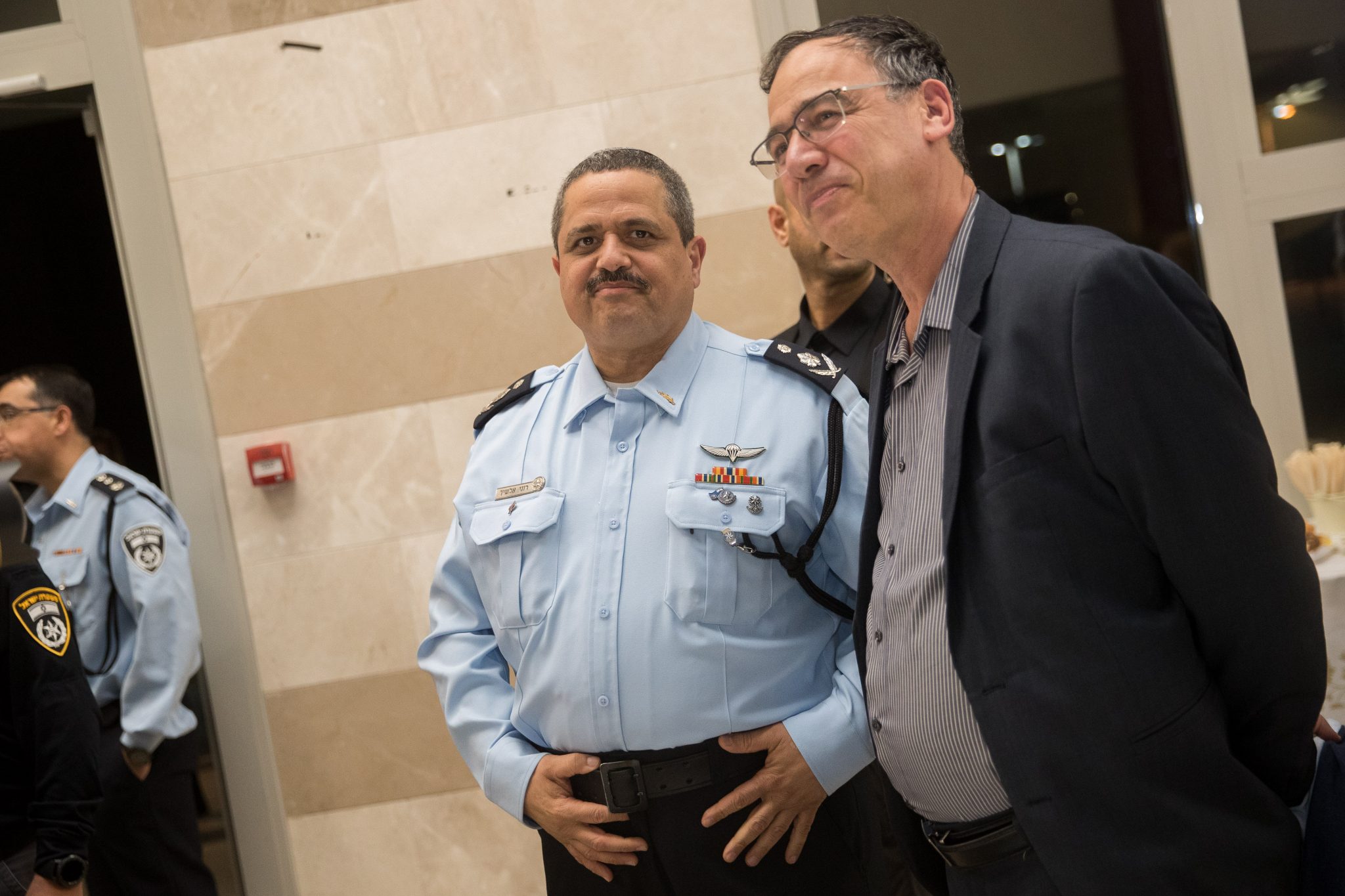 טיוח וניגוד העניינים | כך הוסתרו חשדות לפלילים מצד חוקרים בתיקי נתניהו