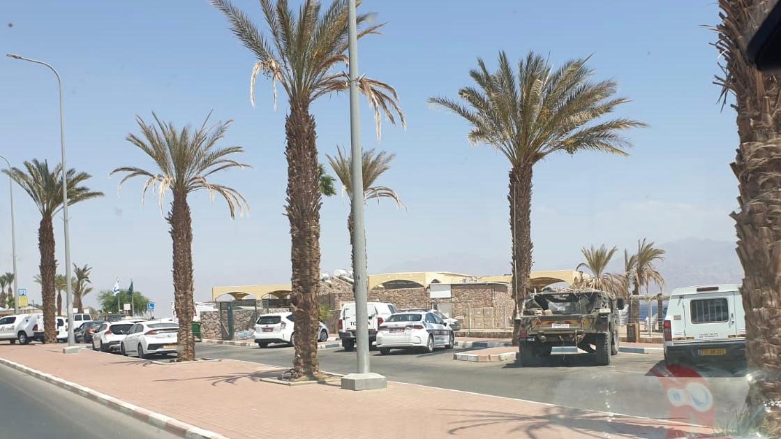 צילום: שחר נתנאל אזרח ירדני שחה לחופי אילת ונעצר – החוף פונה ממבקרים