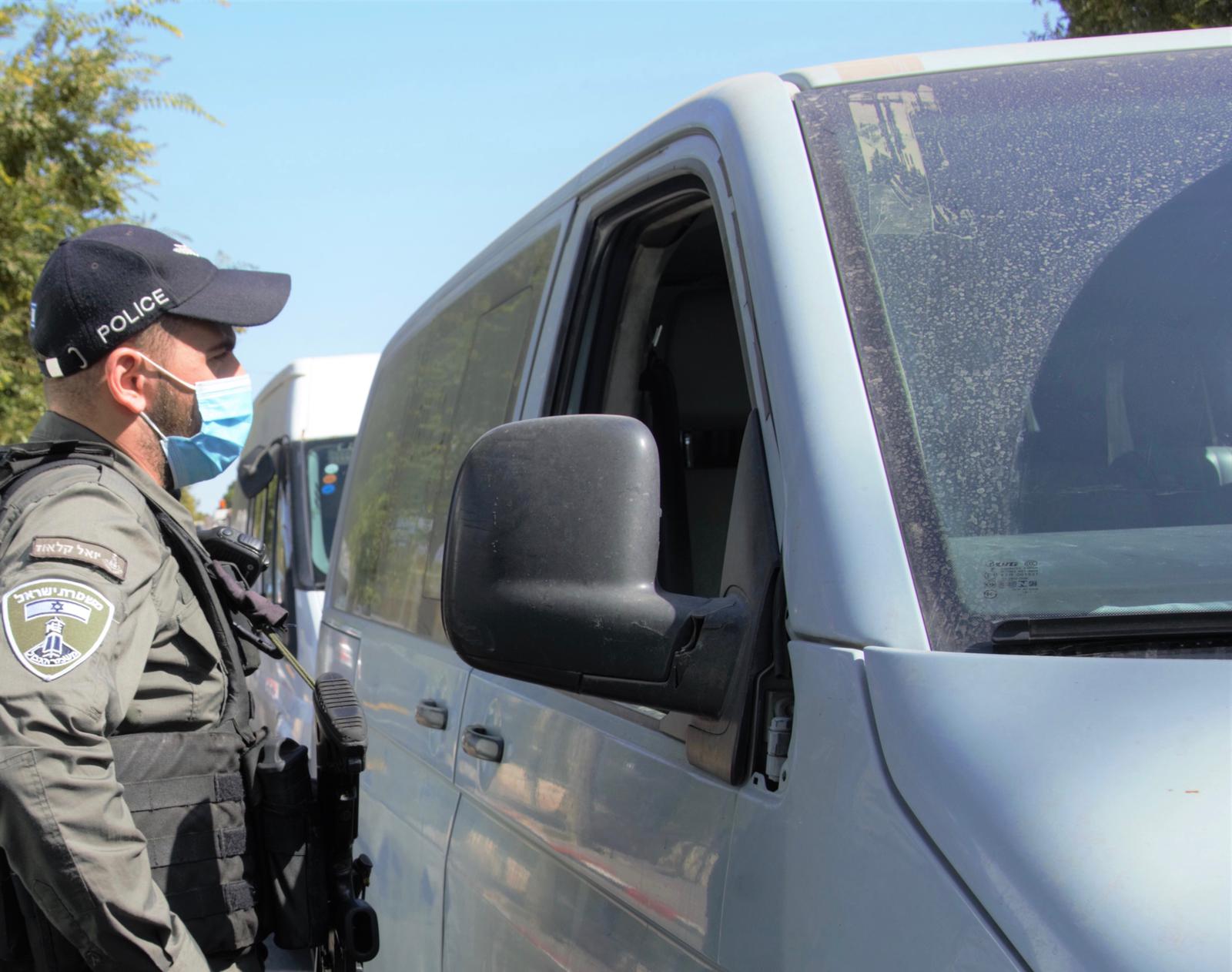 צילום: דוברות המשטרה יותר משלוש מאות שב