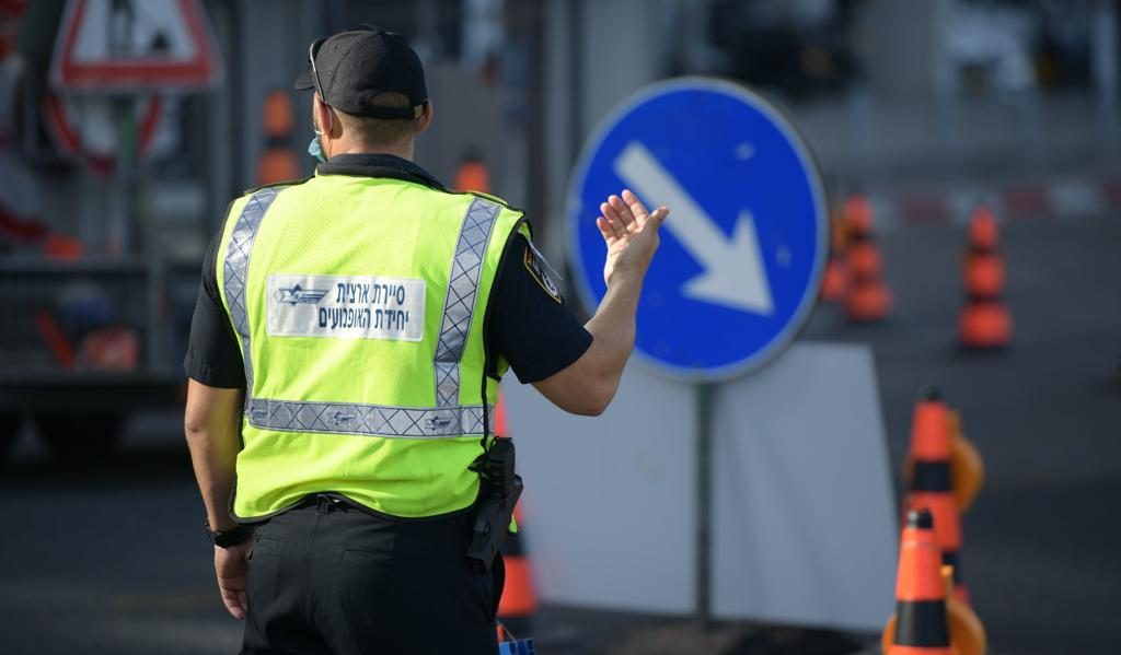 צילום: דוברות המשטרה לאחר שנחסם בעקבות טיפול בחפץ חשוד: כביש 4 נפתח לתנועה