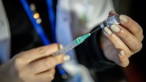 משרד הבריאות: מבצע החיסונים יורחב מחר גם לגילאי 35 ומעלה