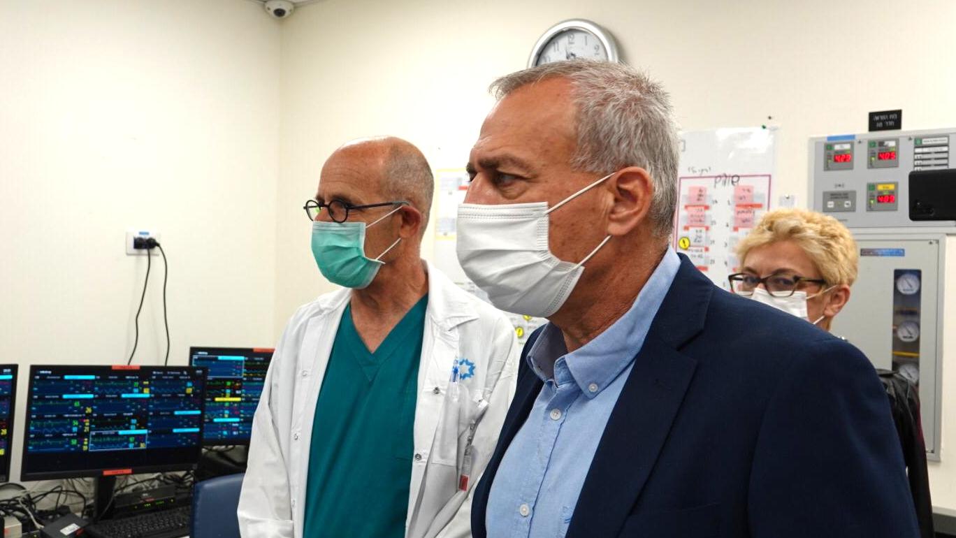 צילום: שערי צדק פרויקטור הקורונה: ״רואים את התחלואה הגבוהה ואת המסירות של הצוותים שעומדים בחזית המאבק בקורונה״